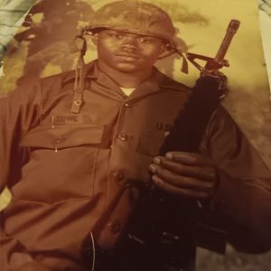 Meet your Posher, Lee